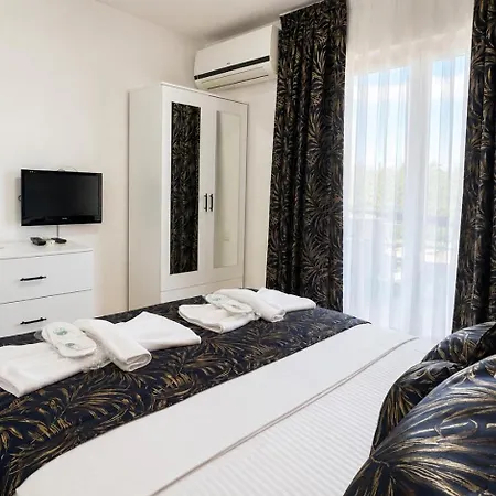 Hotel Olive Branch